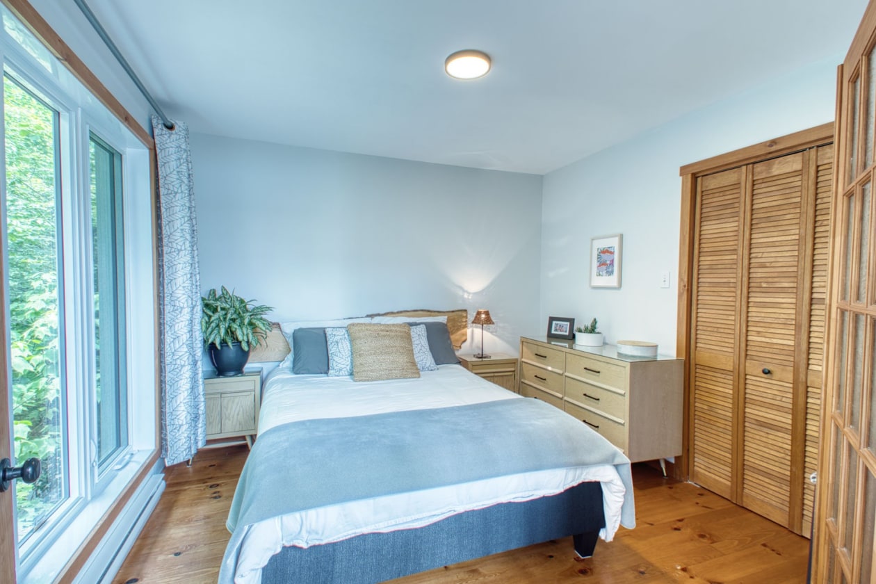 Chambre à coucher — 16, Rue des Saules, Austin, J0B1B0, Austin