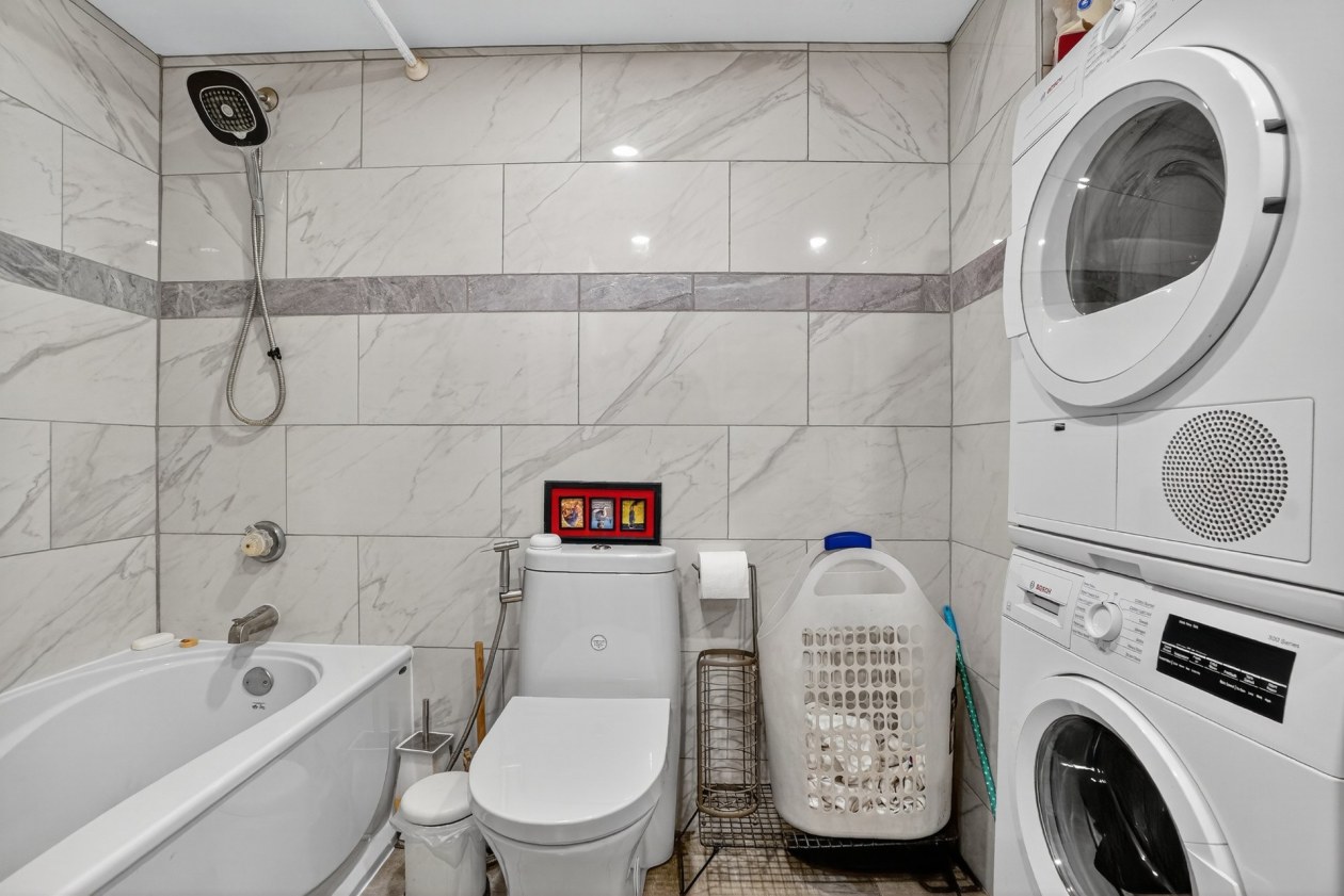 Salle de bains — 1077, Rue St-Mathieu, 668, Montréal (Ville-Marie), H3H2S4, Montréal (Ville-Marie)
