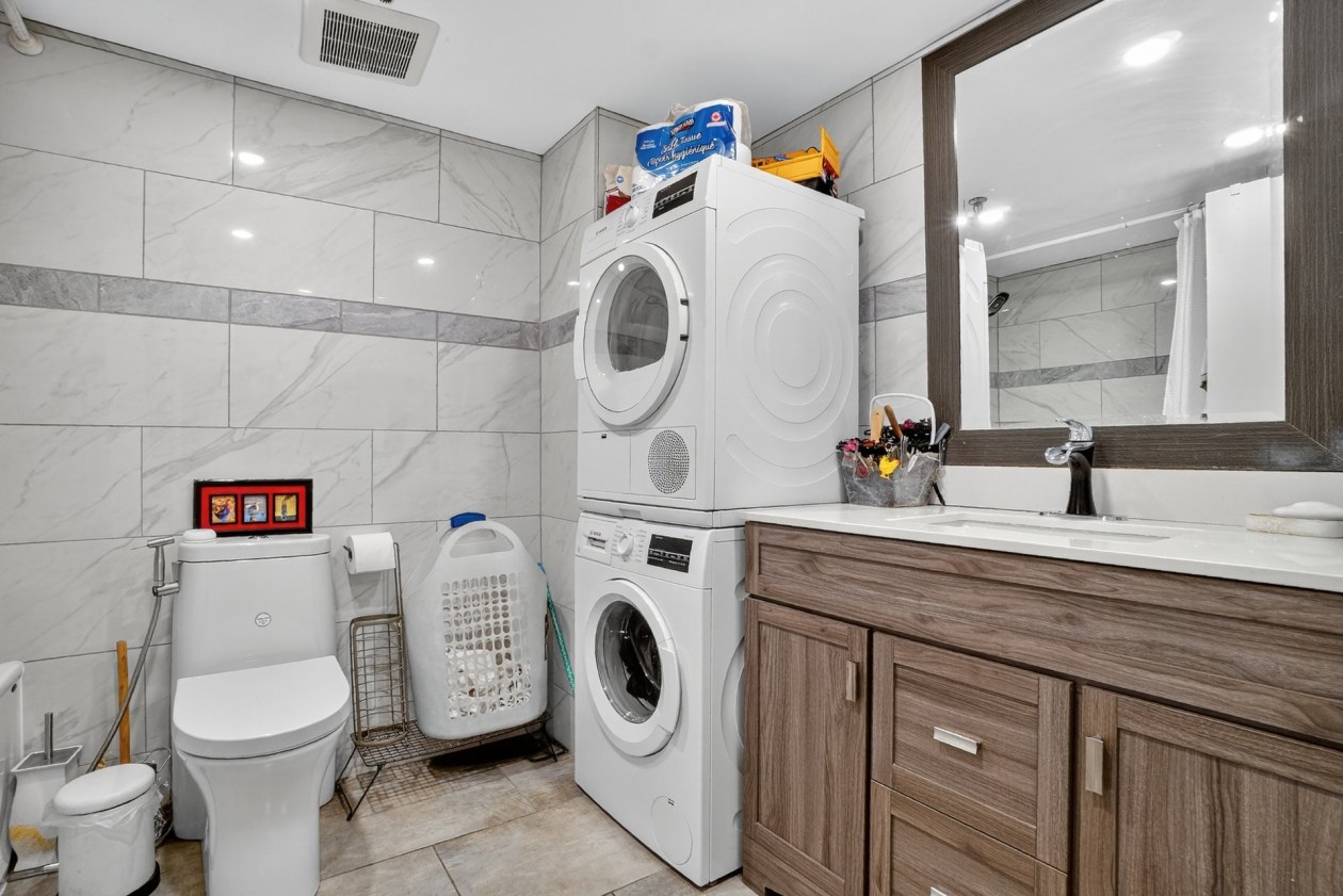 Salle de bains — 1077, Rue St-Mathieu, 668, Montréal (Ville-Marie), H3H2S4, Montréal (Ville-Marie)