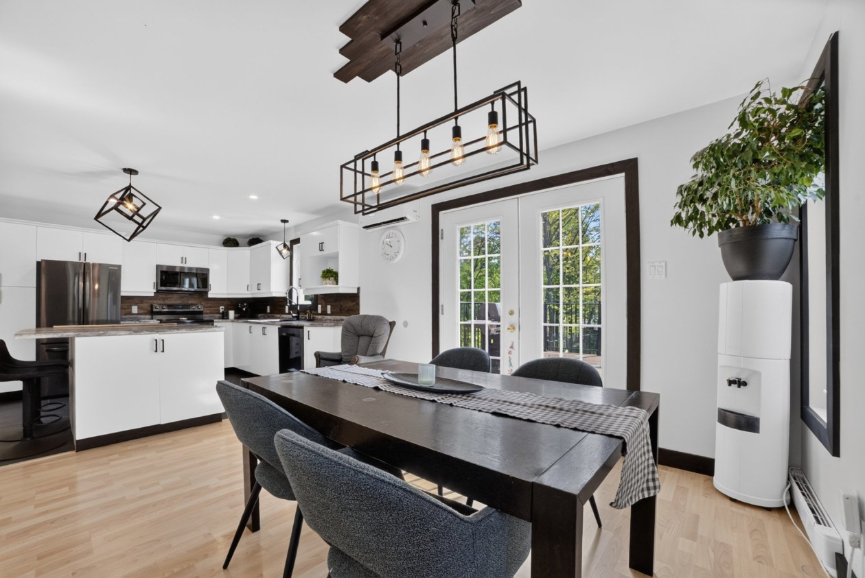 Salle à manger — 215, Rue du Magor, Sherbrooke (Brompton/Rock Forest/Saint-Élie/Deauville), J1N4A2, Sherbrooke (Brompton/Rock Forest/Saint-Élie/Deauville)