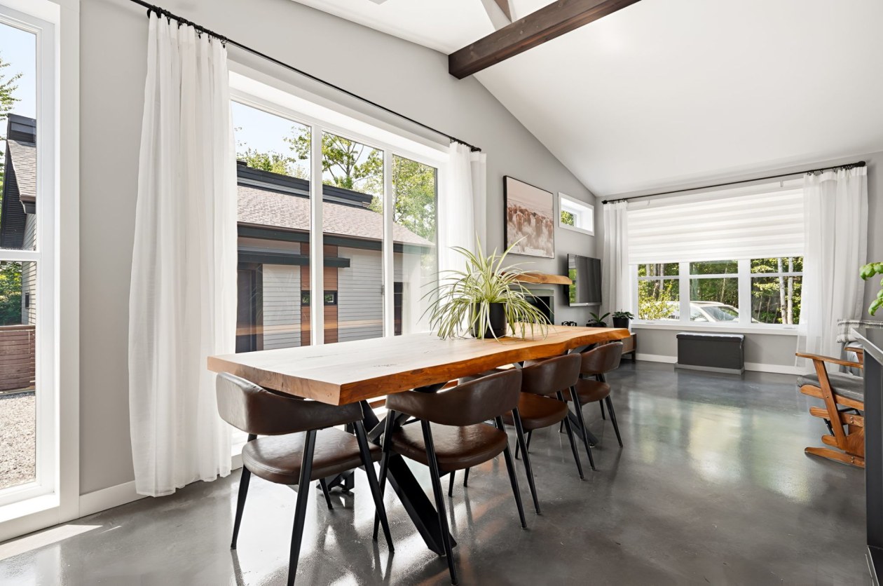 Salle à manger — 272, Ch. de Wexford, Shannon, G3S0Z4, Shannon