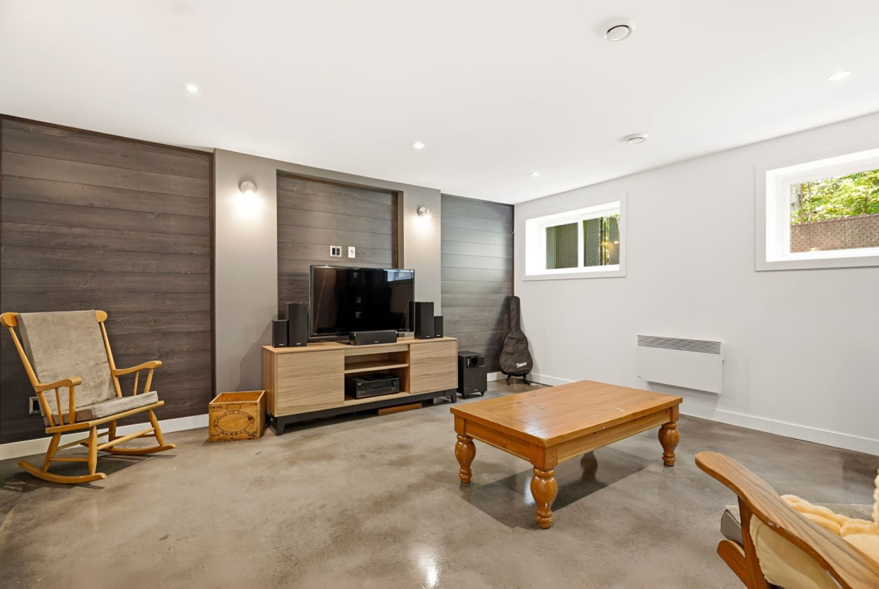 Salle familiale — 272, Ch. de Wexford, Shannon, G3S0Z4, Shannon