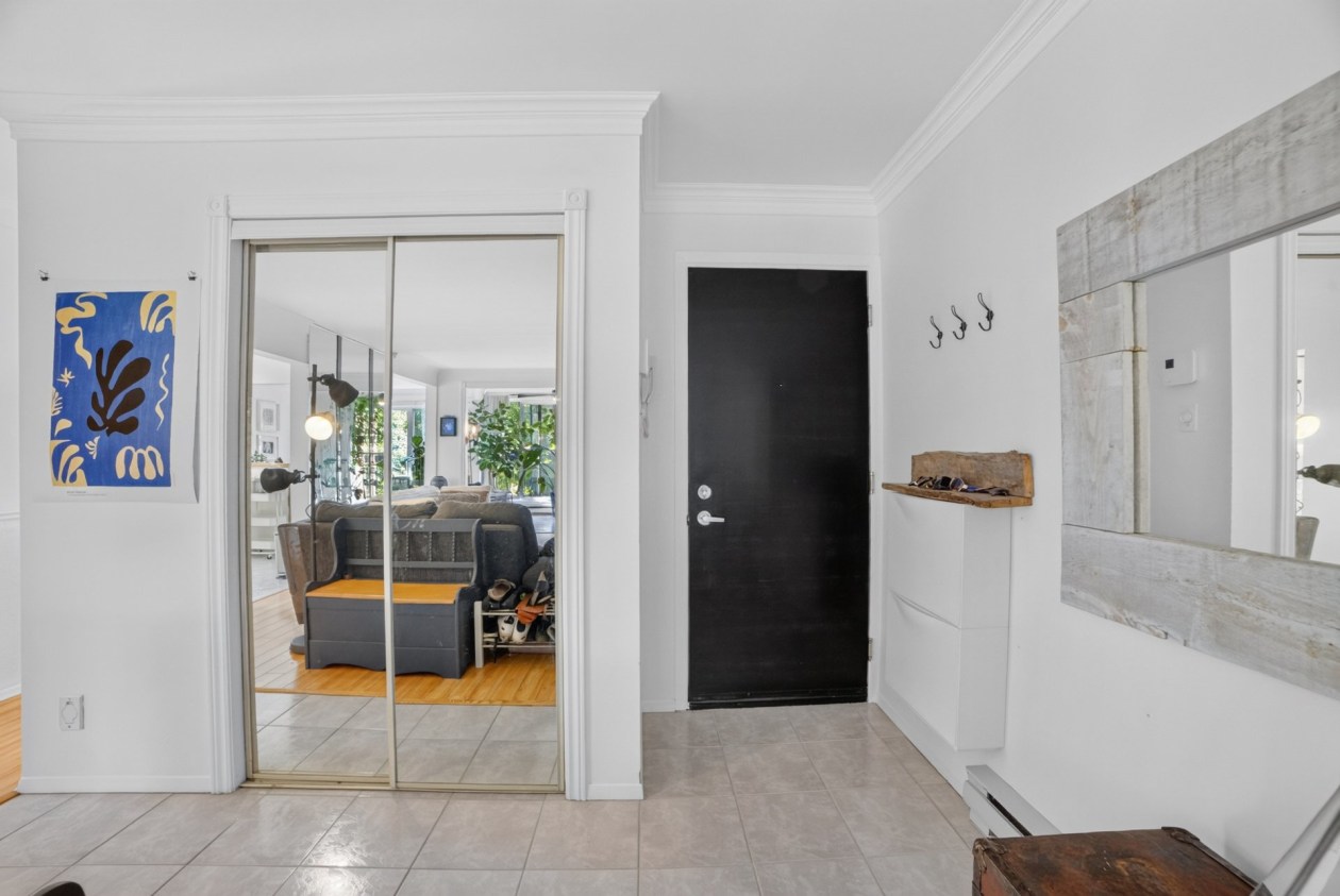 Hall d'entrée — 3250, Av. Marie-Rivier, 202, Saint-Hyacinthe, J2S8M5, Saint-Hyacinthe