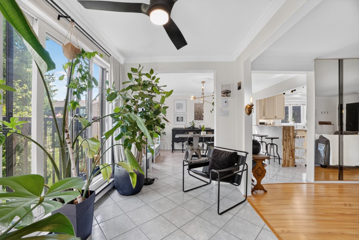 Boudoir — 3250, Av. Marie-Rivier, 202, Saint-Hyacinthe, J2S8M5, Saint-Hyacinthe