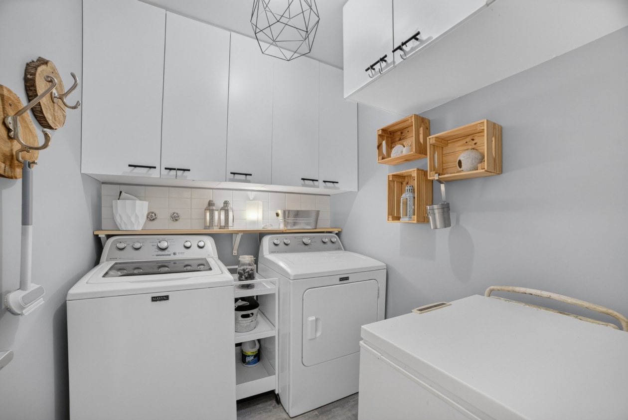 Salle de lavage — 3250, Av. Marie-Rivier, 202, Saint-Hyacinthe, J2S8M5, Saint-Hyacinthe