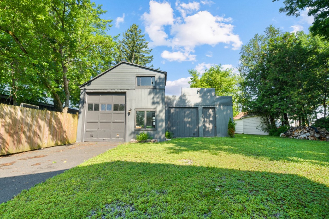 Garage — 309, Ch. du Richelieu, Saint-Basile-le-Grand, J3N1M4, Saint-Basile-le-Grand