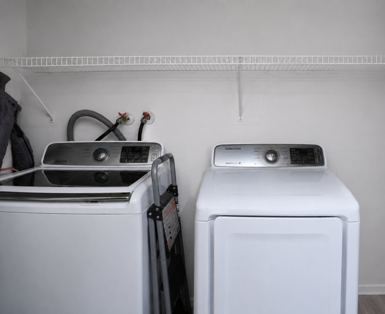 Salle de lavage — 1058, Rue de la Famille-Dubreuil, A, Montréal (Rivière-des-Prairies/Pointe-aux-Trembles), H1A5N6, Montréal (Rivière-des-Prairies/Pointe-aux-Trembles)