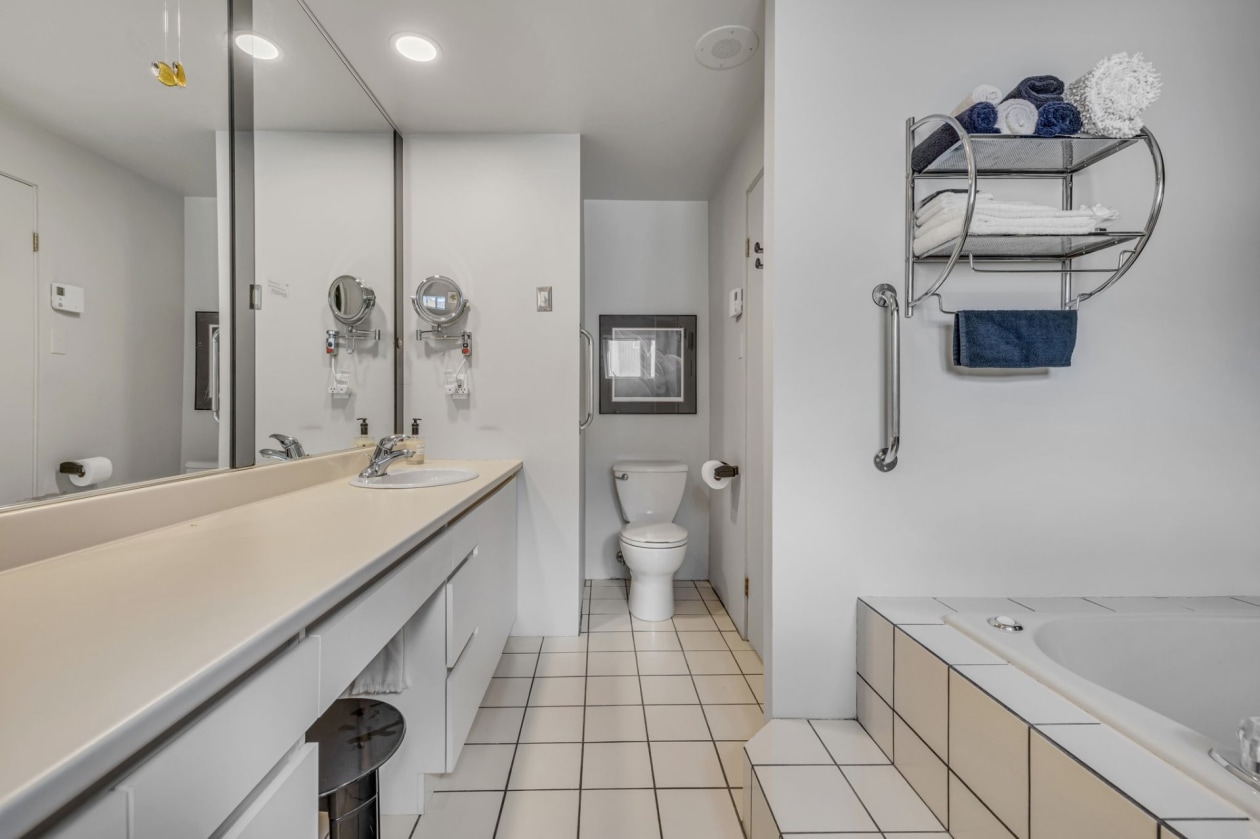 Salle de bains — 3, Rue Malraux, Québec (Sainte-Foy/Sillery/Cap-Rouge), G2G2G6, Québec (Sainte-Foy/Sillery/Cap-Rouge)