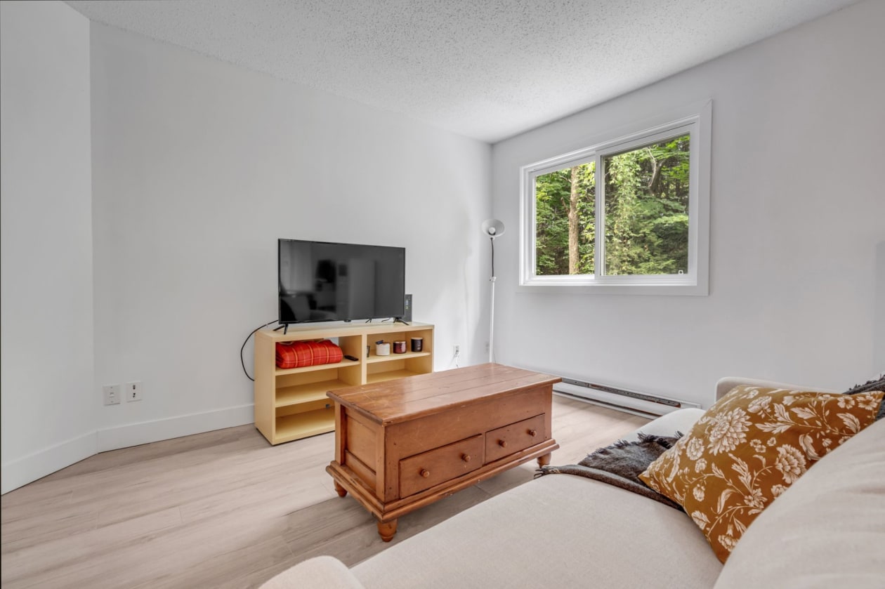 Salon — 3460, Rue Vautelet, 203, Québec (Sainte-Foy/Sillery/Cap-Rouge), G1W4V8, Québec (Sainte-Foy/Sillery/Cap-Rouge)