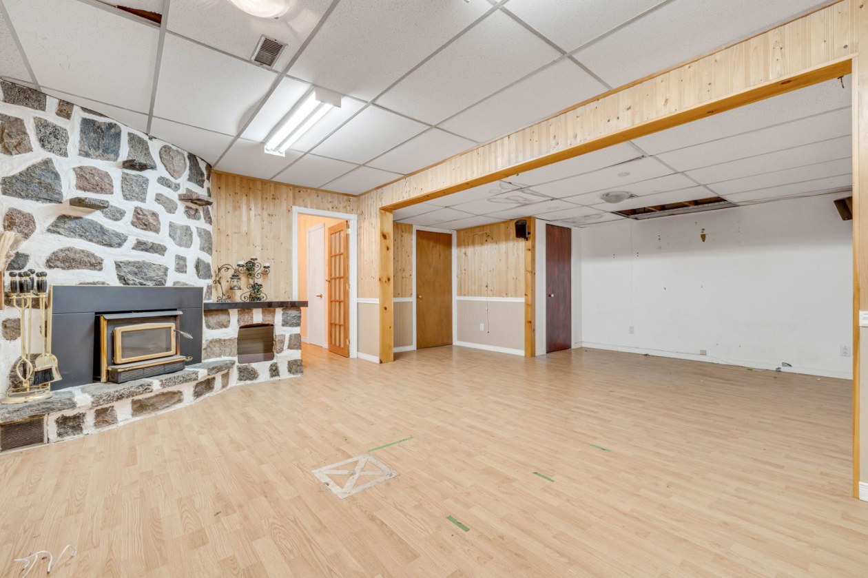 Salle familiale — 6137, Rue des Faons, Québec (Charlesbourg ), G1G1H9, Québec (Charlesbourg )