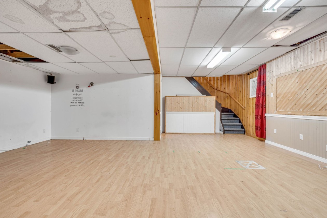 Salle familiale — 6137, Rue des Faons, Québec (Charlesbourg ), G1G1H9, Québec (Charlesbourg )
