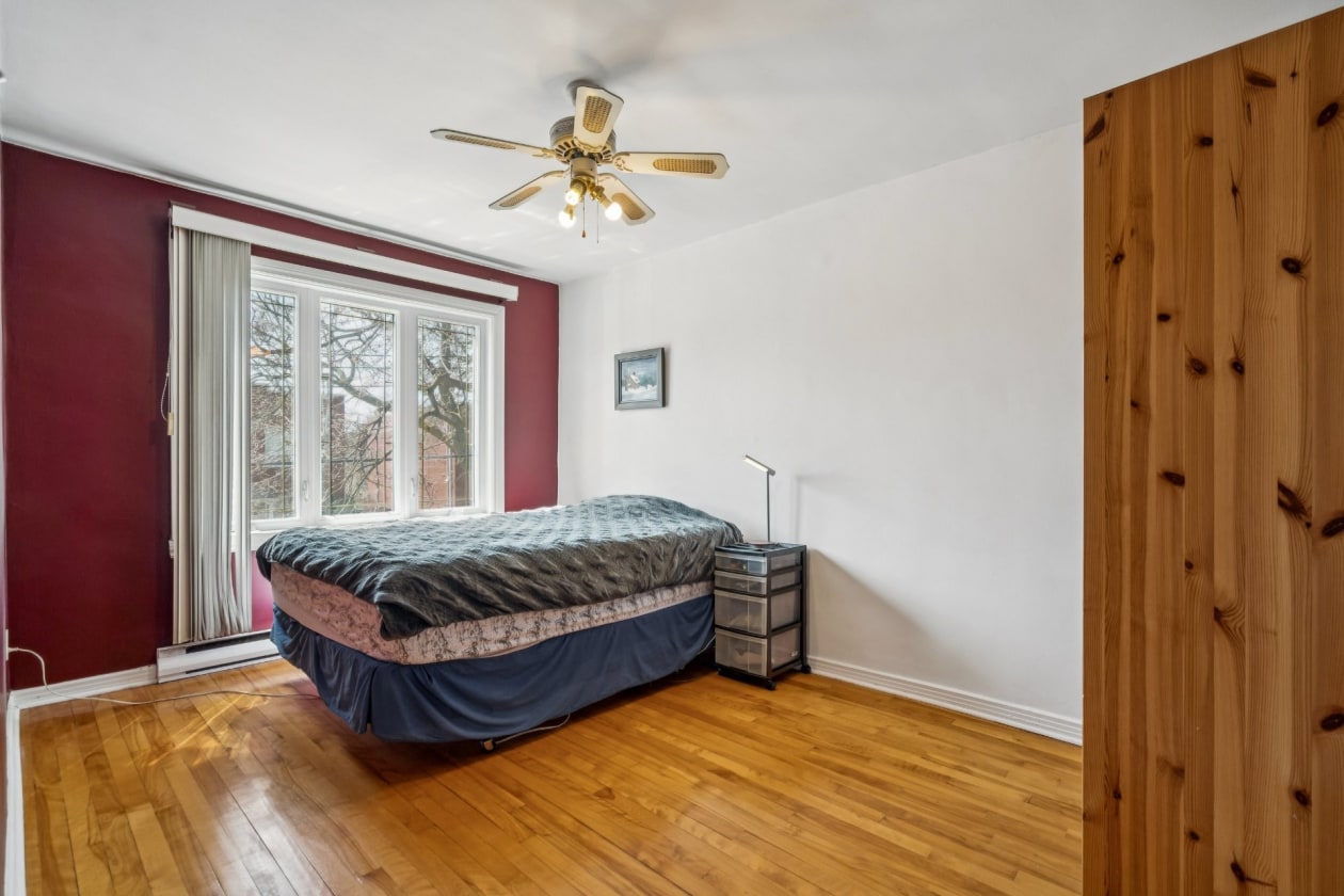 Chambre à coucher — 1815 - 1817, Rue Cardinal, Montréal (Le Sud-Ouest), H4E1N3, Montréal (Le Sud-Ouest)