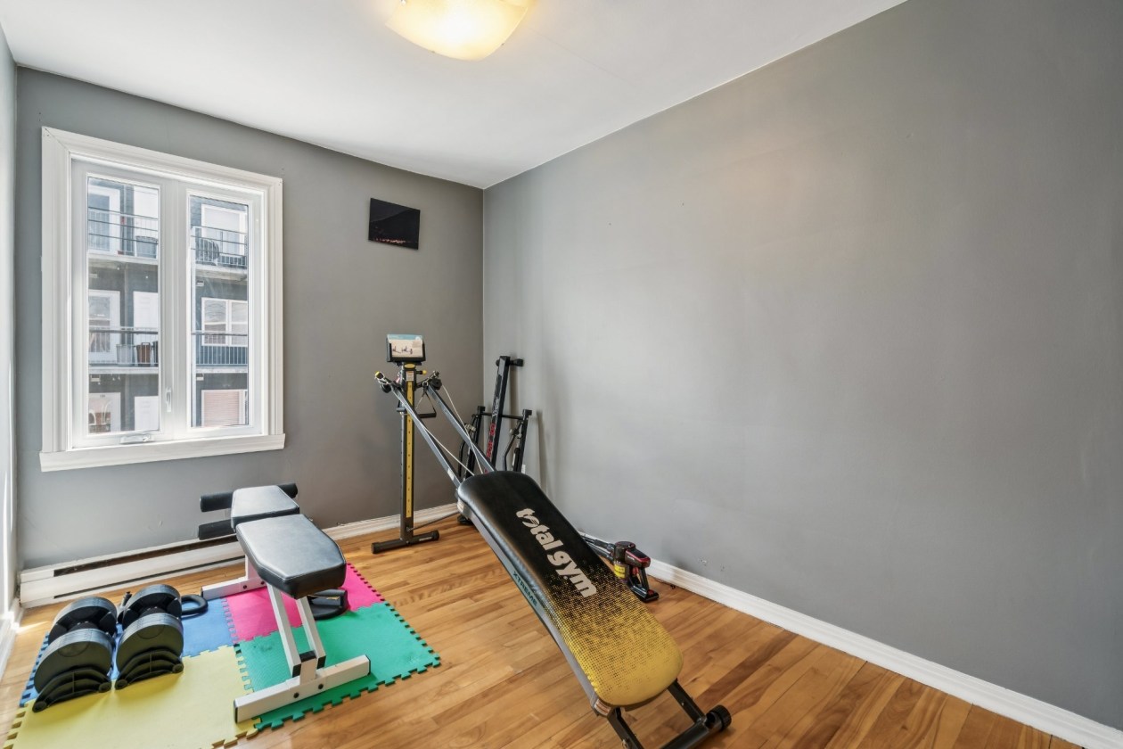 Chambre à coucher — 1815 - 1817, Rue Cardinal, Montréal (Le Sud-Ouest), H4E1N3, Montréal (Le Sud-Ouest)