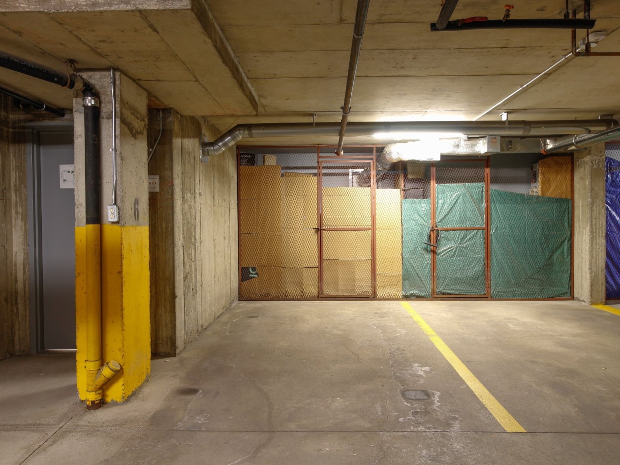 Garage — 7031, Rue Louis-Hébert, 1E, Montréal (LaSalle), H8N3E9, Montréal (LaSalle)
