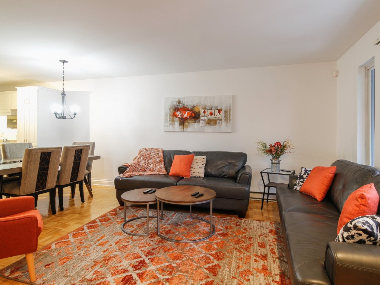 Salon — 7031, Rue Louis-Hébert, 1E, Montréal (LaSalle), H8N3E9, Montréal (LaSalle)