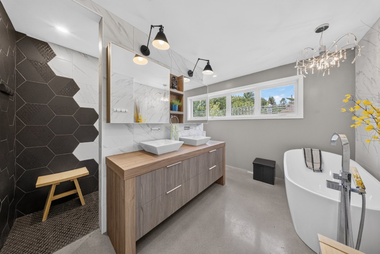 Salle de bains — 490, Av. des Oréades, Magog, J1X0B1, Magog