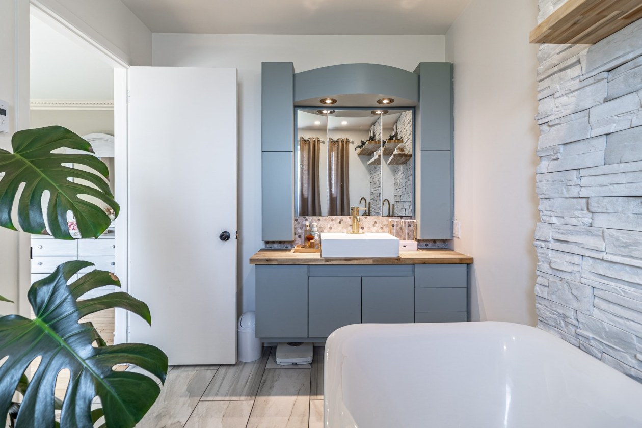 Salle de bains — 24, Rue des Cèdres, Saint-Gabriel-de-Rimouski, G0K1M0, Saint-Gabriel-de-Rimouski