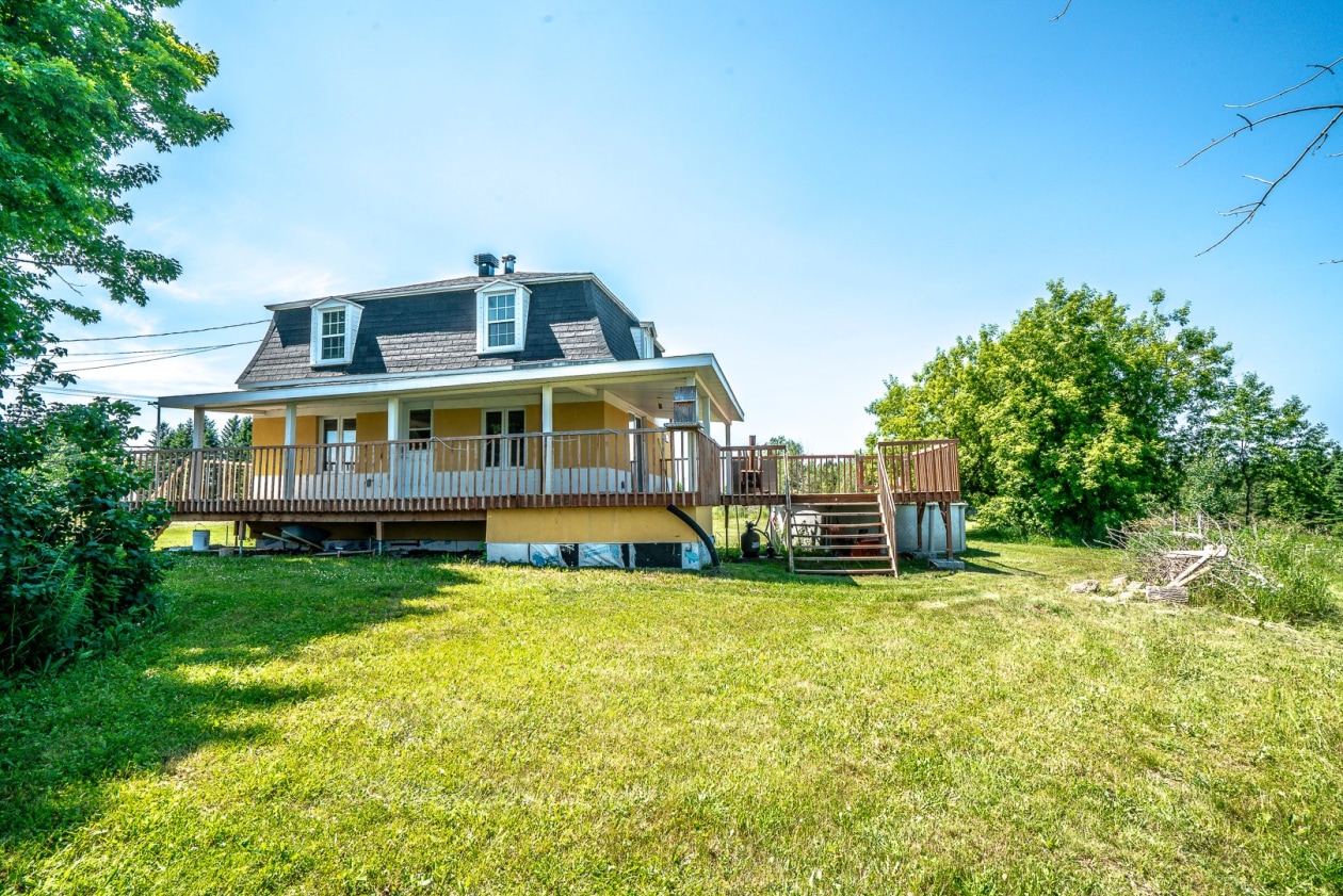 1064, Rue Bellevue — photo 1