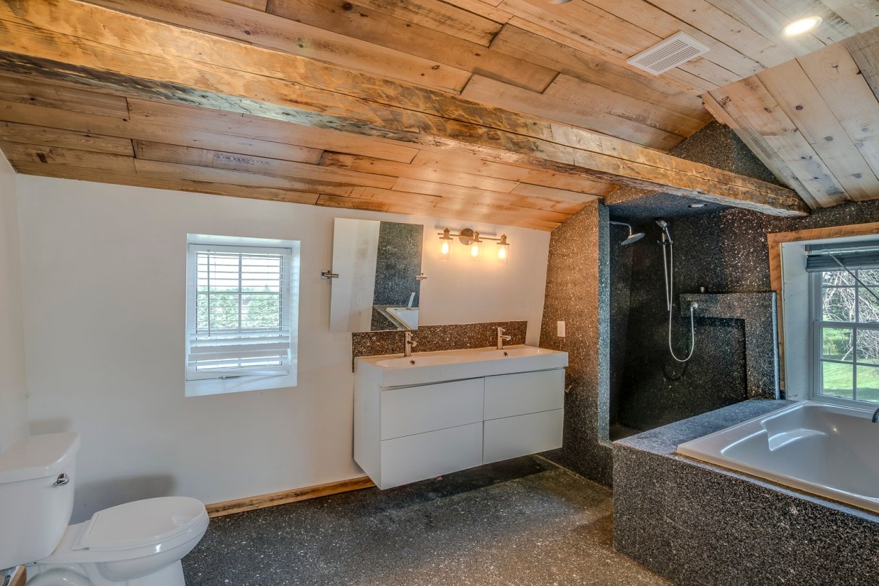 Salle de bains — 1064, Rue Bellevue, Saint-Lambert-de-Lauzon, G0S2W0, Saint-Lambert-de-Lauzon