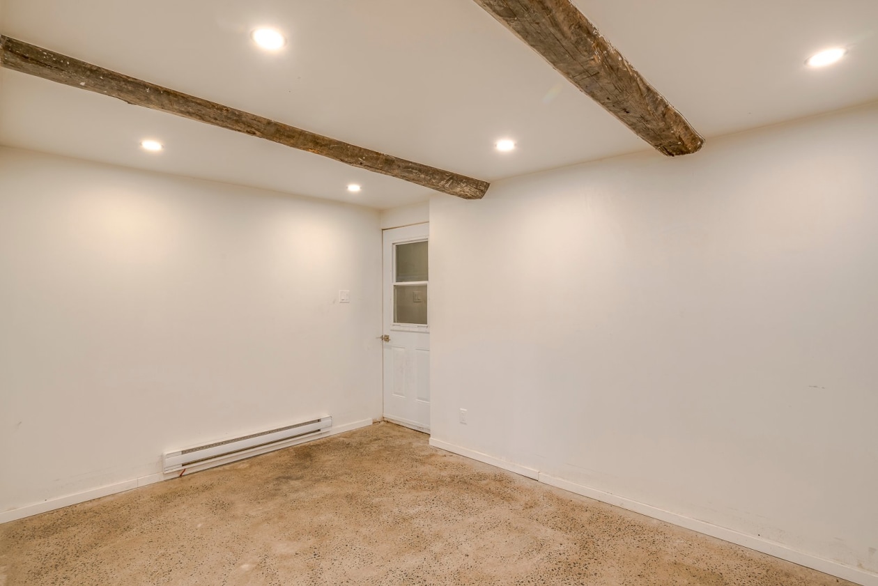 Salle familiale — 1064, Rue Bellevue, Saint-Lambert-de-Lauzon, G0S2W0, Saint-Lambert-de-Lauzon