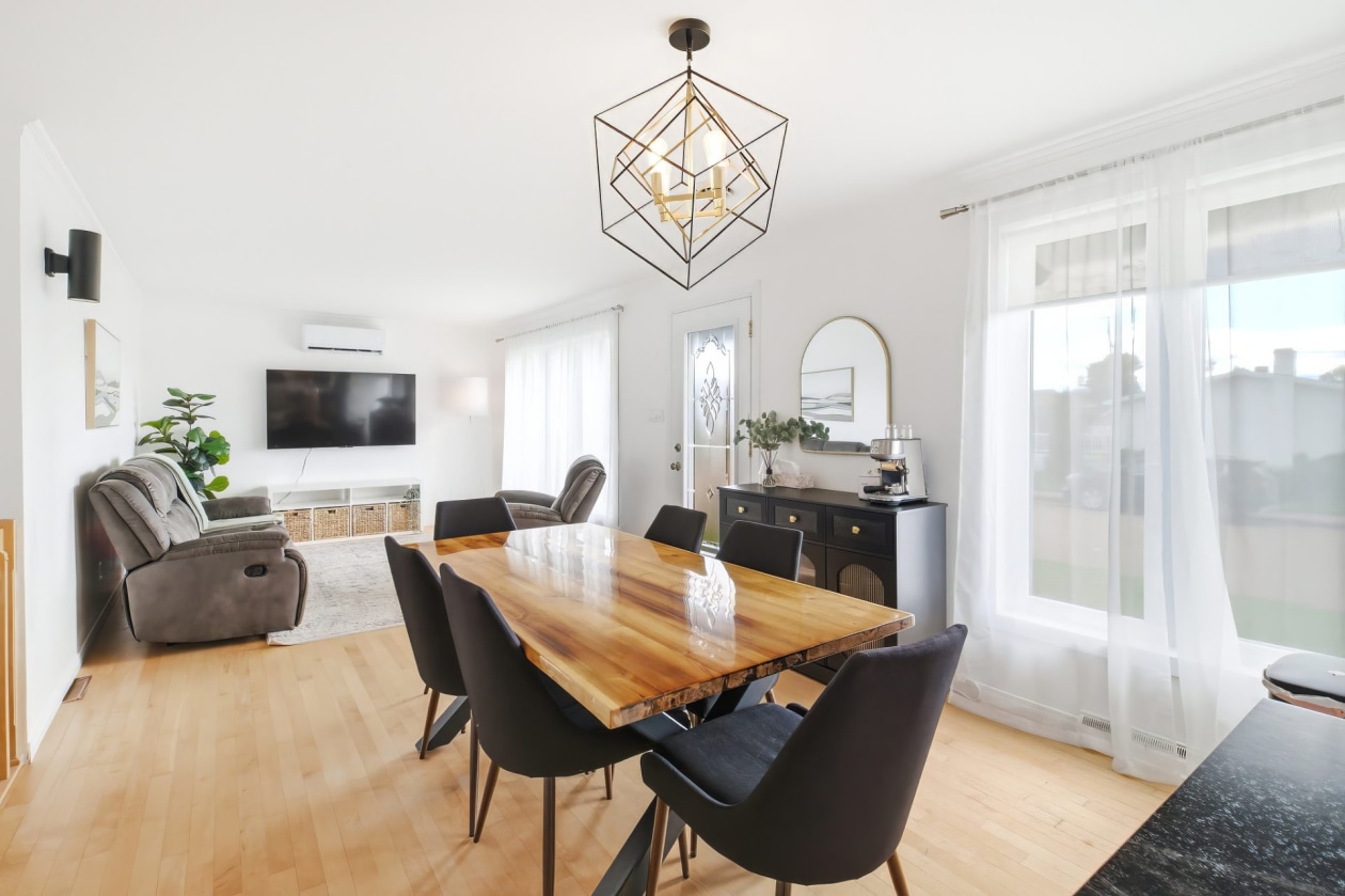 Salle à manger — 3965, Rue Picasso, Saguenay (Jonquière), G7Z1J6, Saguenay (Jonquière)