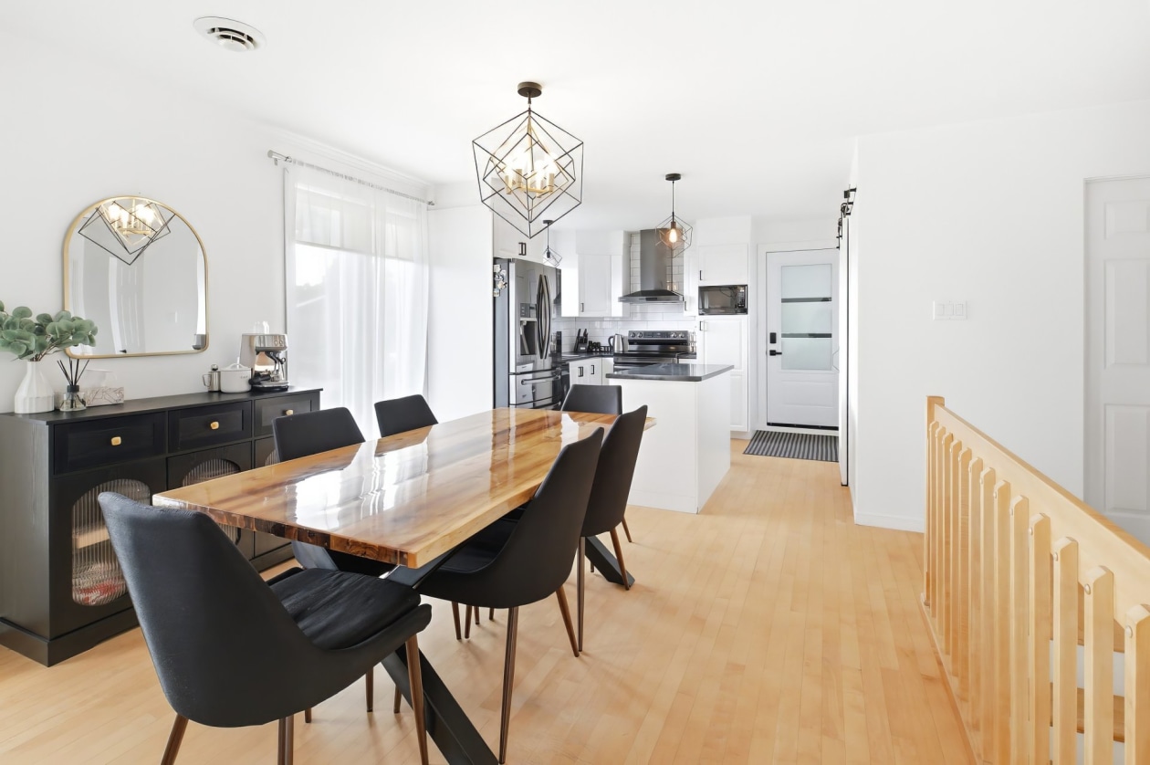 Salle à manger — 3965, Rue Picasso, Saguenay (Jonquière), G7Z1J6, Saguenay (Jonquière)