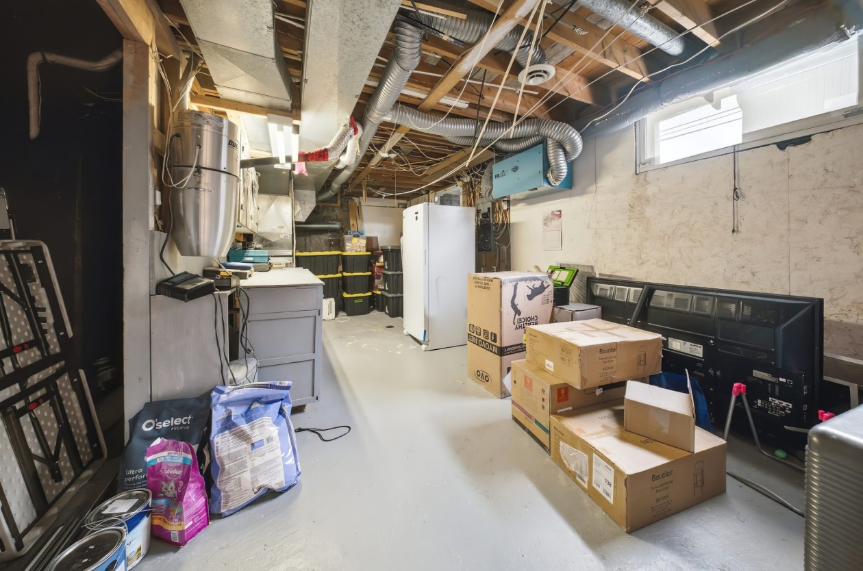 Rangement — 3965, Rue Picasso, Saguenay (Jonquière), G7Z1J6, Saguenay (Jonquière)