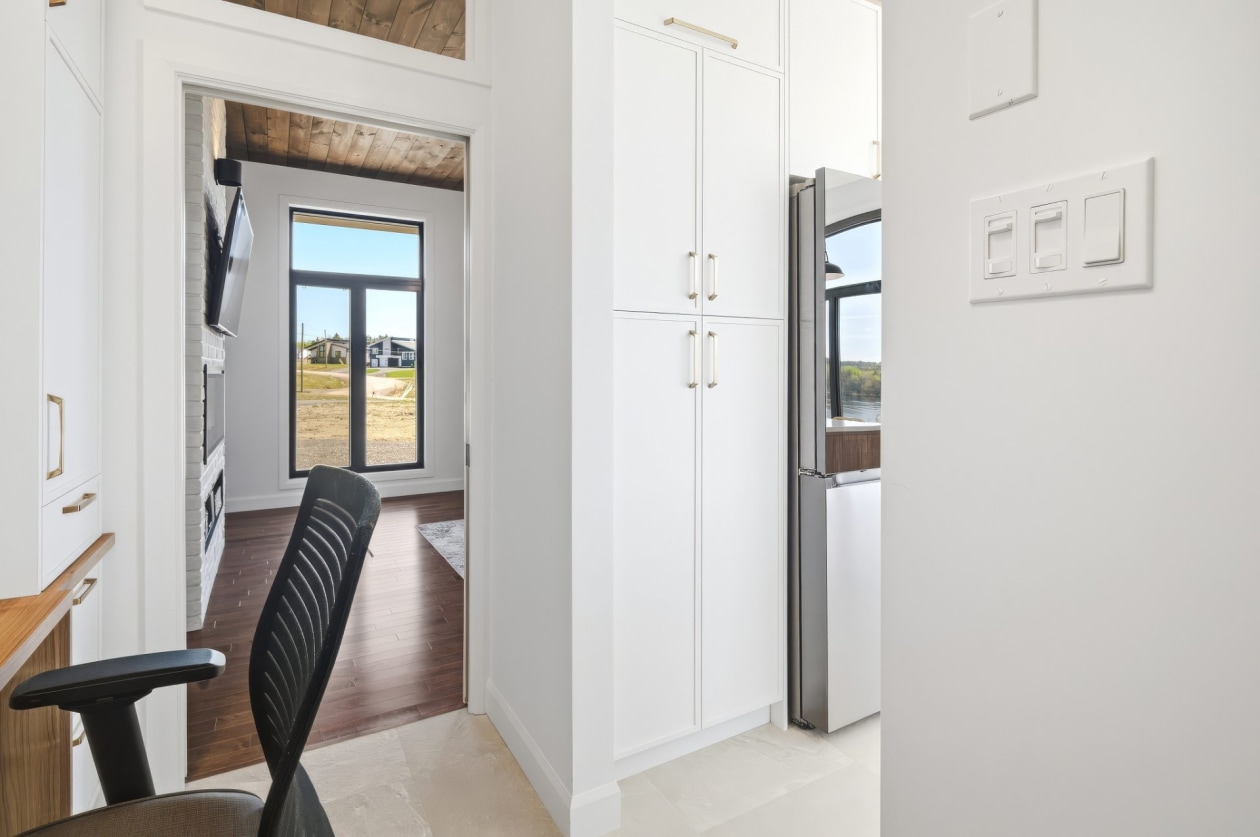 Bureau — 1140, Rue des Loutres, Saguenay (Shipshaw), G7P0J7, Saguenay (Shipshaw)