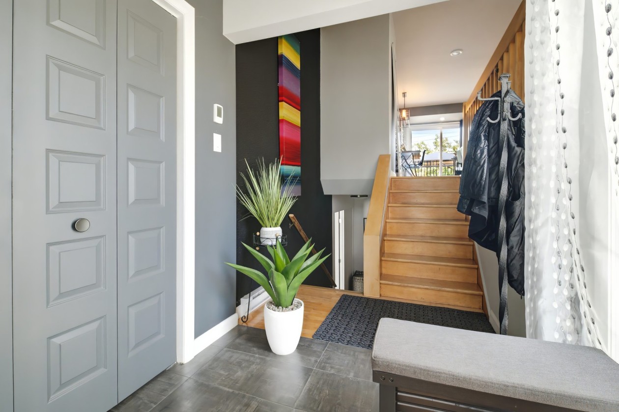 Hall d'entrée — 430 - 432, Rue Cabot, Saguenay (Chicoutimi), G7G1E1, Saguenay (Chicoutimi)