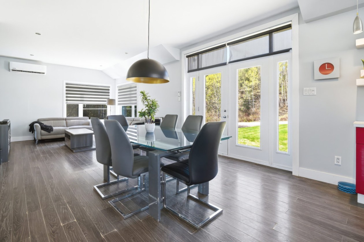 Salle à manger — 570, Route Madoc, Saguenay (Canton Tremblay), G7G0B6, Saguenay (Canton Tremblay)
