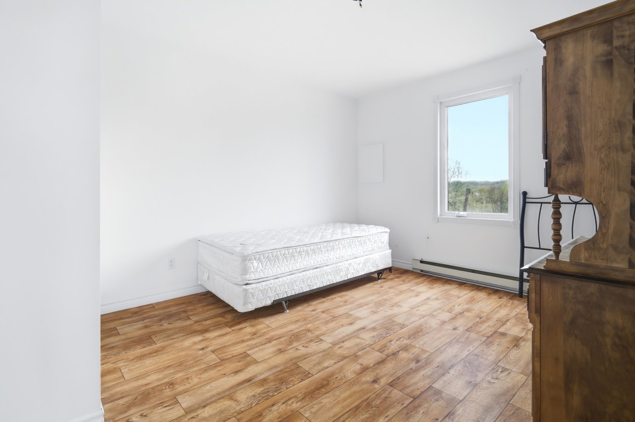 Logement — 3745 - 3747, Ch. St-Louis, Saguenay (La Baie), G7B0C6, Saguenay (La Baie)