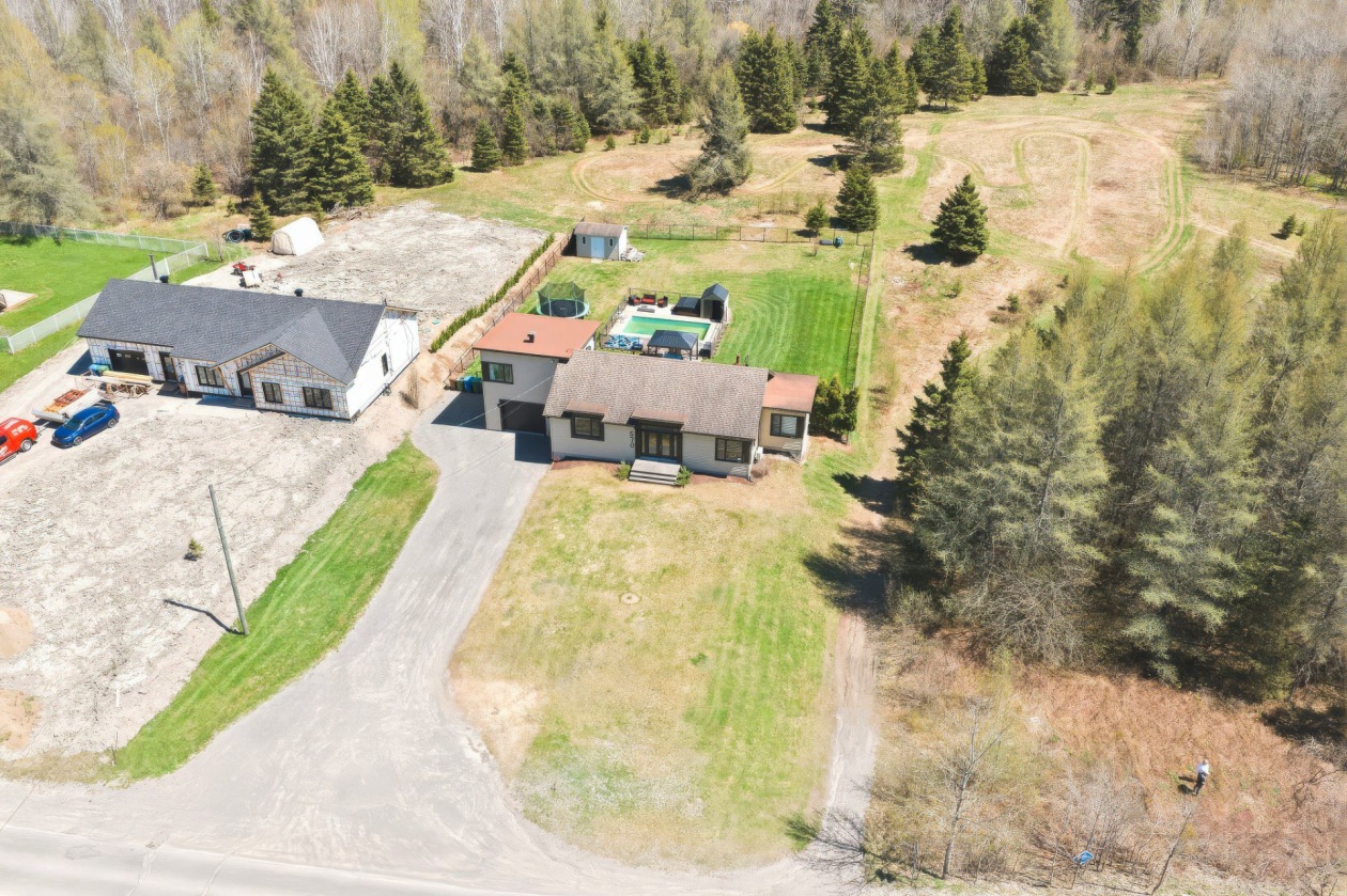 Cour — 570, Route Madoc, Saguenay (Canton Tremblay), G7G0B6, Saguenay (Canton Tremblay)
