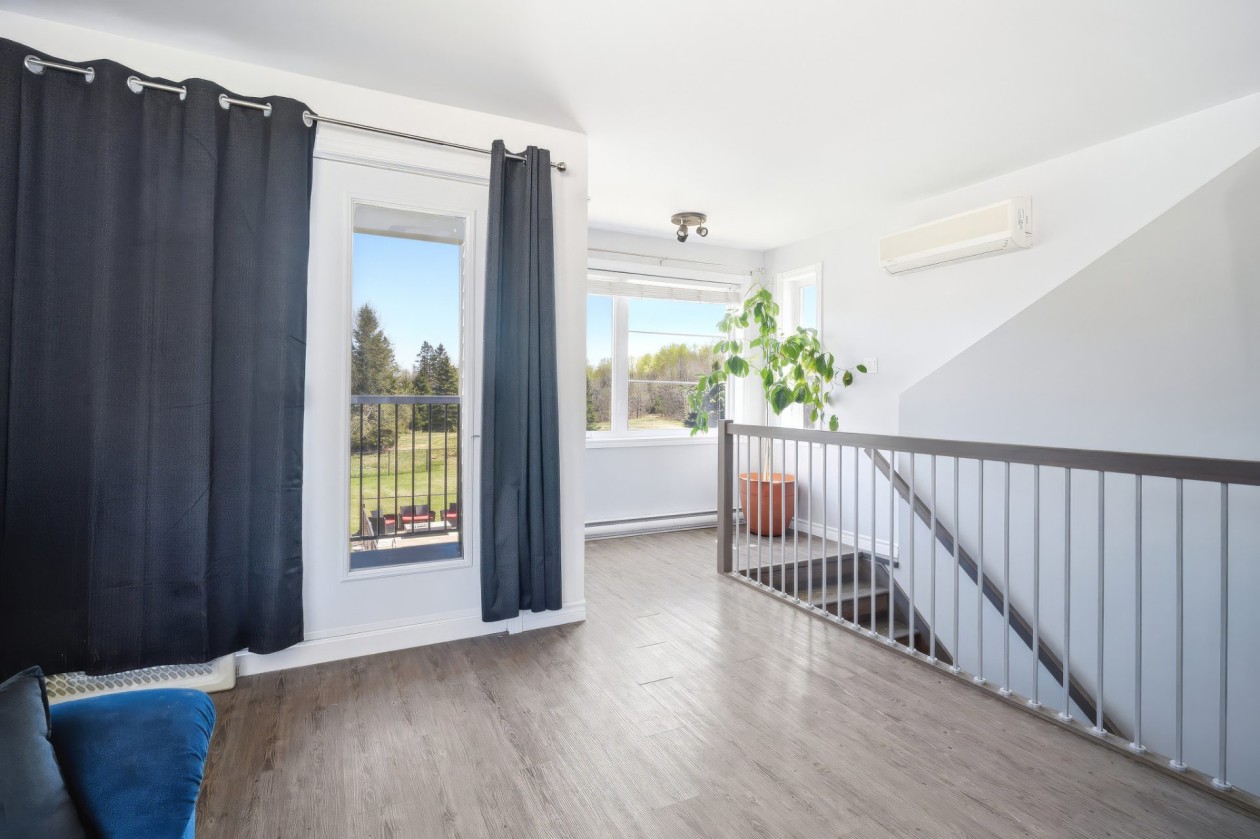 Mezzanine — 570, Route Madoc, Saguenay (Canton Tremblay), G7G0B6, Saguenay (Canton Tremblay)