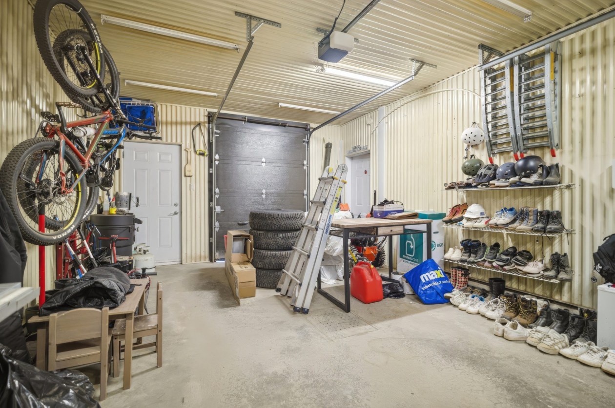 Garage — 570, Route Madoc, Saguenay (Canton Tremblay), G7G0B6, Saguenay (Canton Tremblay)