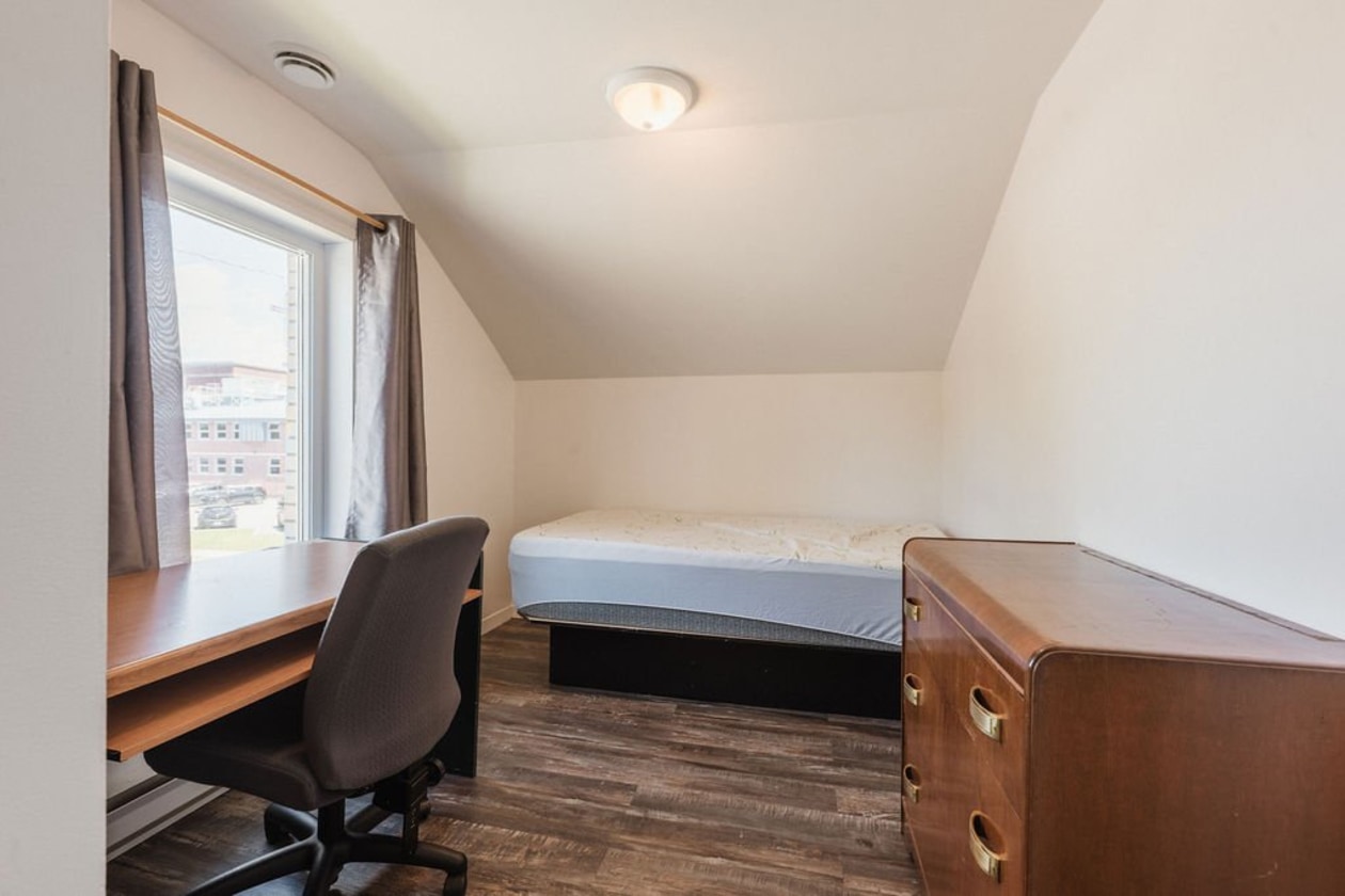 Chambre à coucher — 800, Rue Boivin, Alma, G8B1Y6, Alma