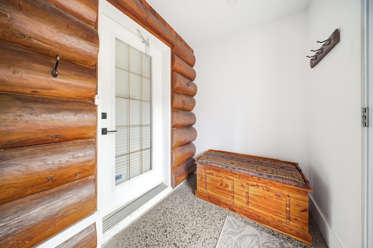 Hall d'entrée — 1999, Ch. des Villas, Saguenay (Chicoutimi), G7H5A7, Saguenay (Chicoutimi)