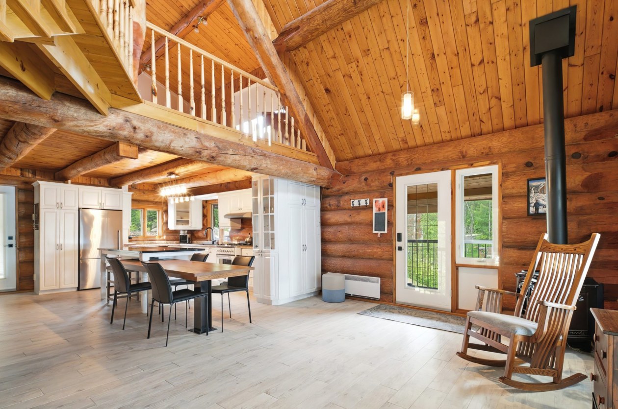 Salle à manger — 1999, Ch. des Villas, Saguenay (Chicoutimi), G7H5A7, Saguenay (Chicoutimi)
