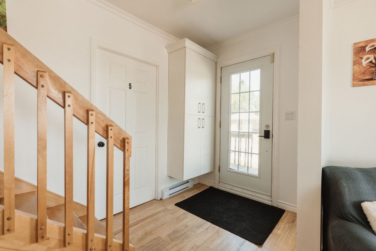 Hall d'entrée — 800, Rue Boivin, Alma, G8B1Y6, Alma