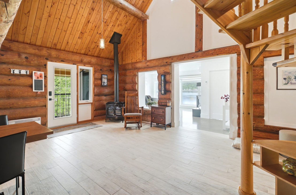 Salle à manger — 1999, Ch. des Villas, Saguenay (Chicoutimi), G7H5A7, Saguenay (Chicoutimi)