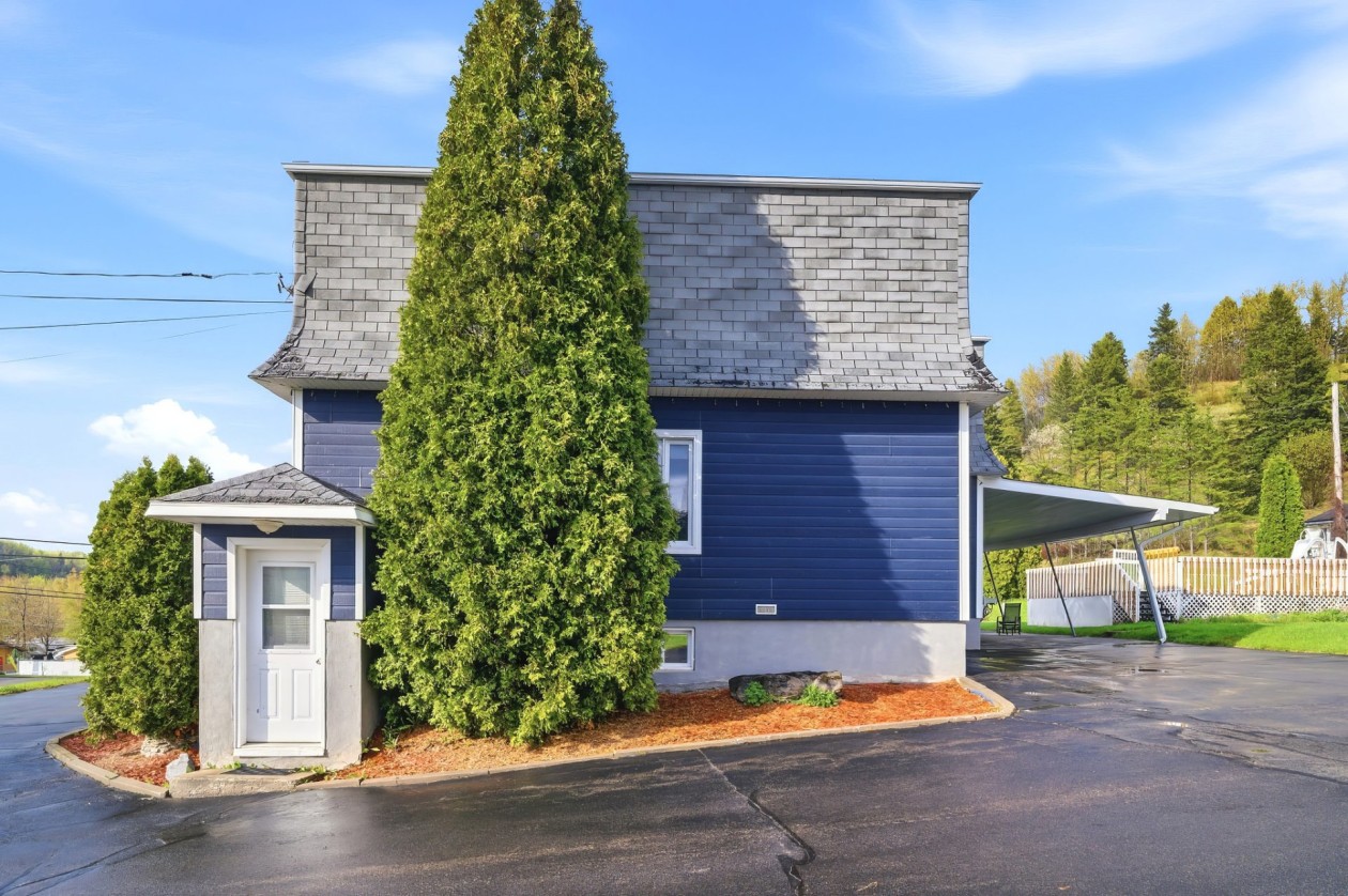Extérieur — 3745 - 3747, Ch. St-Louis, Saguenay (La Baie), G7B0C6, Saguenay (La Baie)