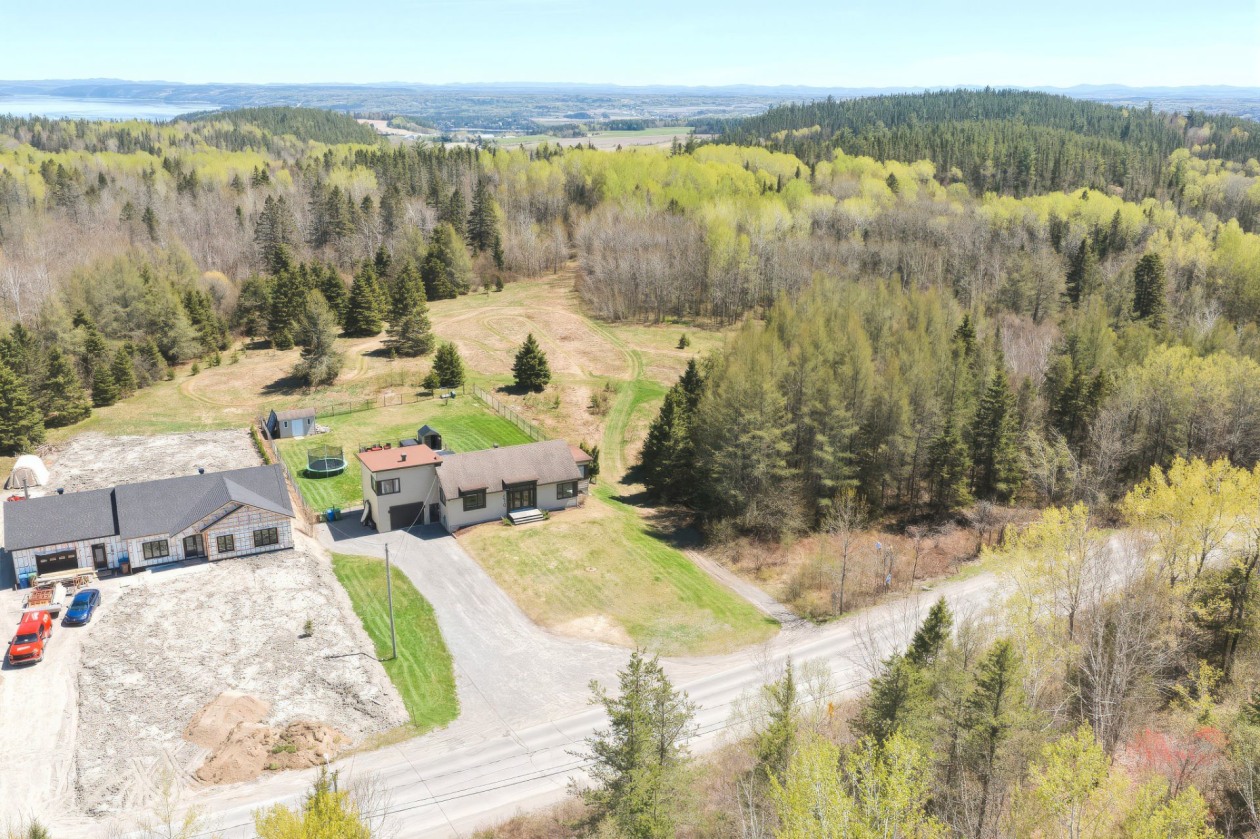 Cour — 570, Route Madoc, Saguenay (Canton Tremblay), G7G0B6, Saguenay (Canton Tremblay)