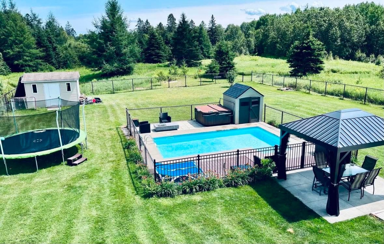Piscine — 570, Route Madoc, Saguenay (Canton Tremblay), G7G0B6, Saguenay (Canton Tremblay)
