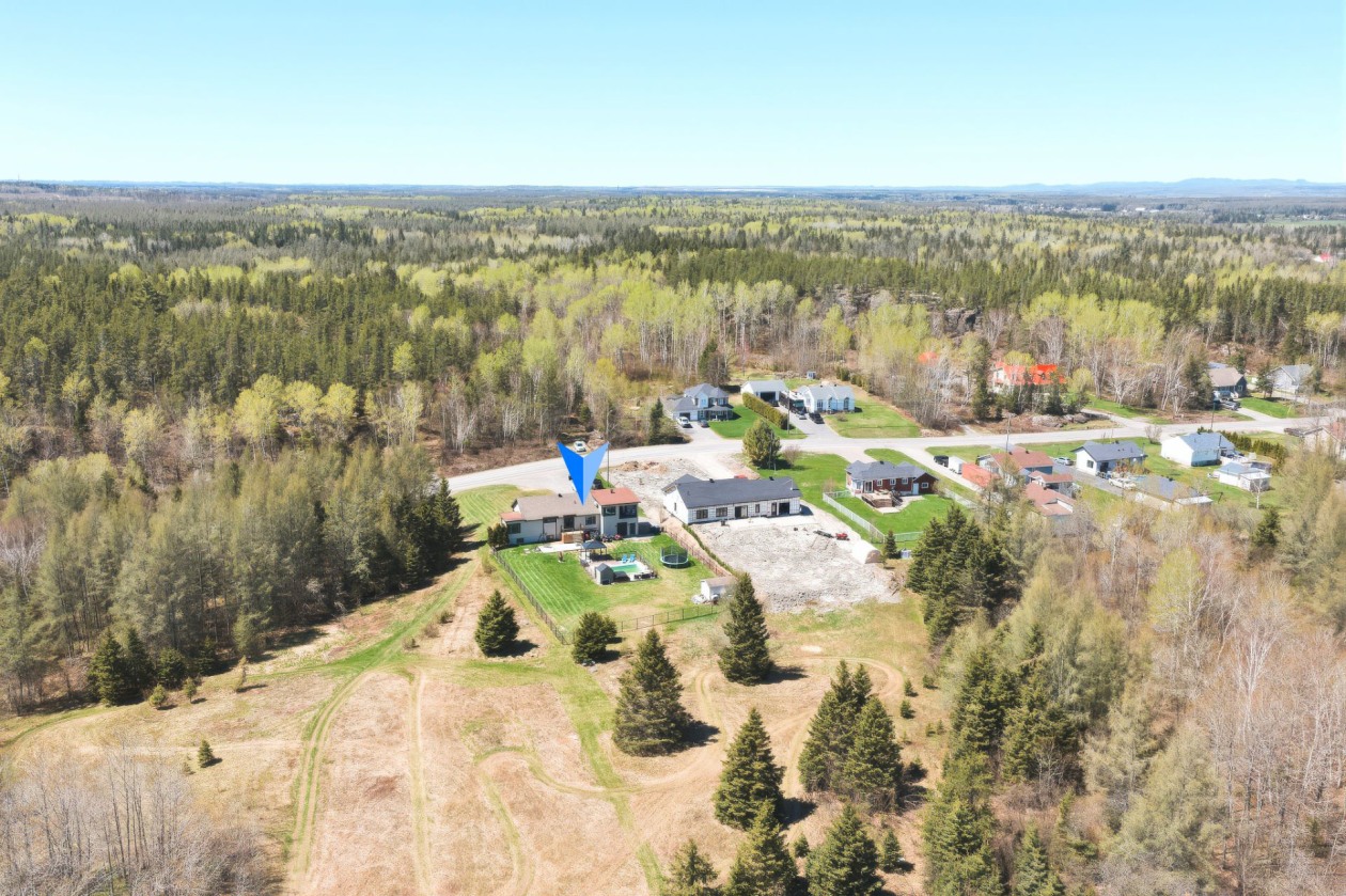 Cour — 570, Route Madoc, Saguenay (Canton Tremblay), G7G0B6, Saguenay (Canton Tremblay)