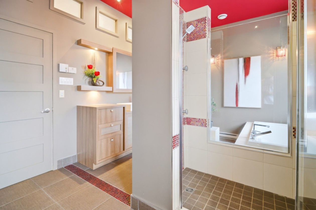 Salle de bains — 3360, Rue St-Dominique, Saguenay (Jonquière), G8A2M3, Saguenay (Jonquière)