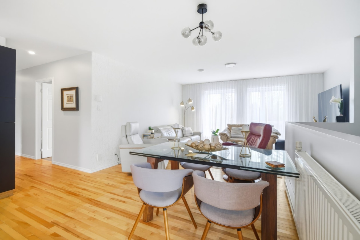 Salle à manger — 3360, Rue St-Dominique, Saguenay (Jonquière), G8A2M3, Saguenay (Jonquière)