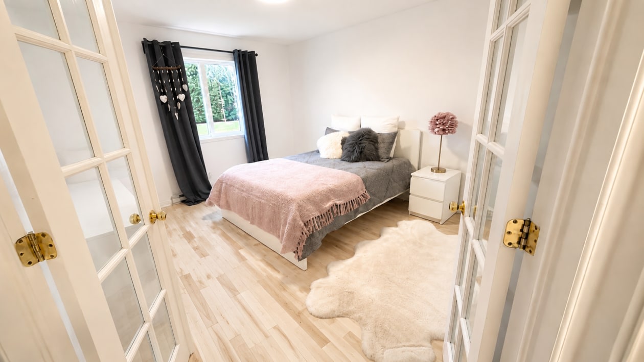 Chambre à coucher principale — 2-108 Place De Chenonceau, 2, Sainte-Julie, J3E 2P2, Sainte-Julie