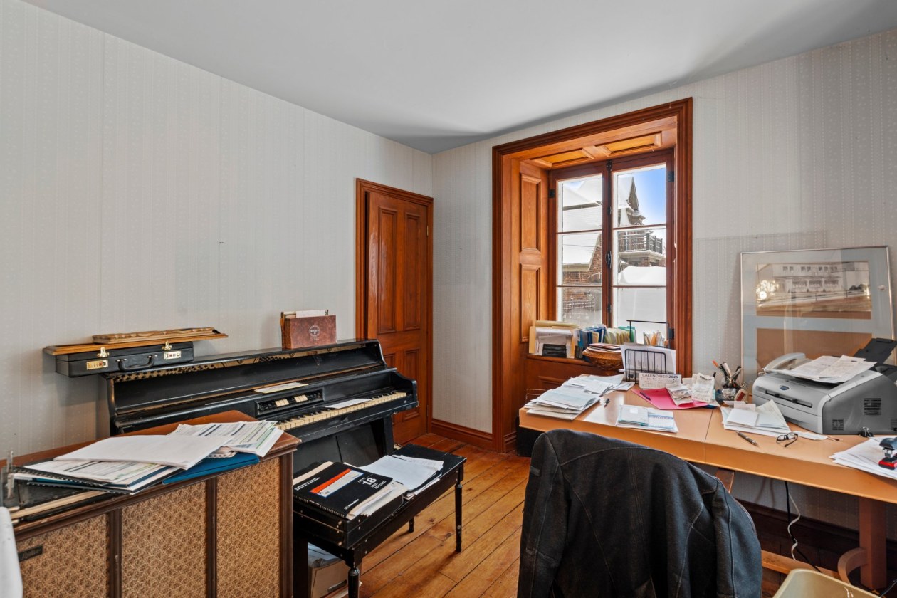 Bureau — 128, Ch. du Vieux-Moulin, Notre-Dame-de-l'Île-Perrot, J7M3M3, Notre-Dame-de-l'Île-Perrot