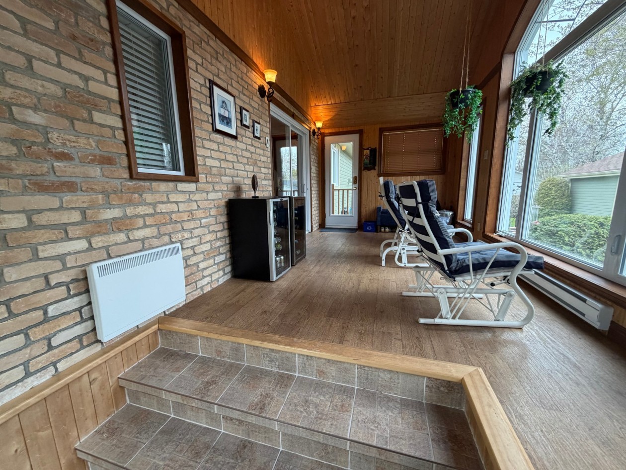 Verrière — 344, Rue Racine-sur-le-Lac, Dolbeau-Mistassini, G8L5V2, Dolbeau-Mistassini