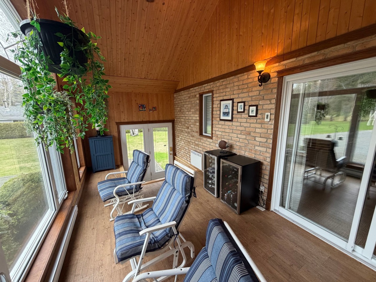 Verrière — 344, Rue Racine-sur-le-Lac, Dolbeau-Mistassini, G8L5V2, Dolbeau-Mistassini