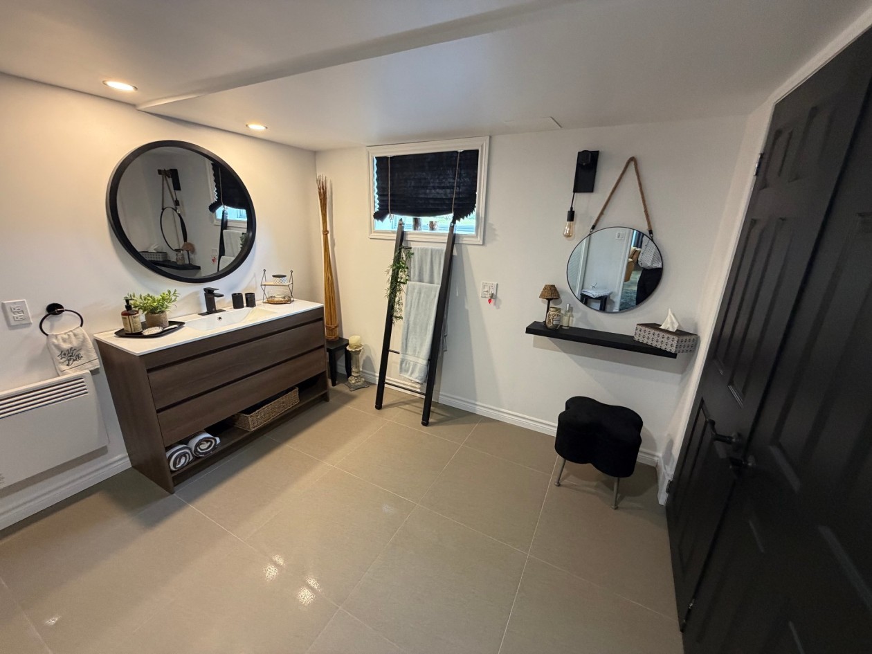 Salle de bains — 344, Rue Racine-sur-le-Lac, Dolbeau-Mistassini, G8L5V2, Dolbeau-Mistassini